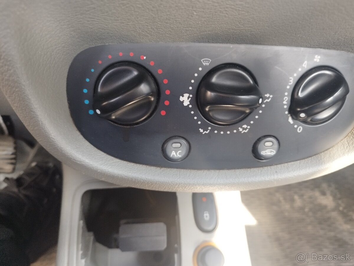 Renault Thalia 1.2 16V benzin 55kW - 14