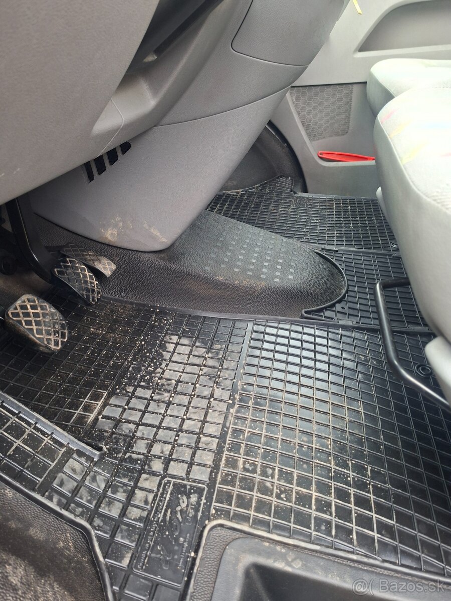 Wolksvagen transporter T5 1,9 TDI - 14