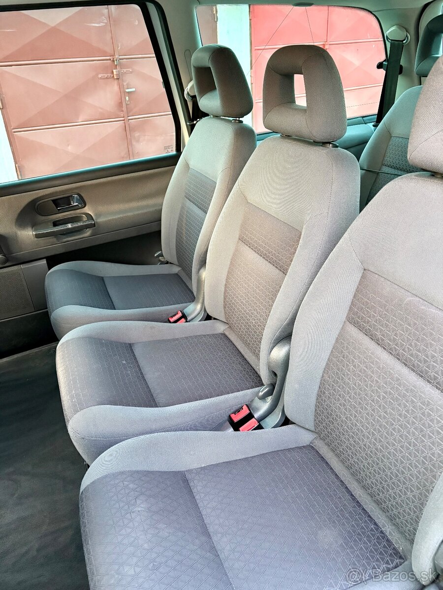 Ford Galaxy 7-miestne Víkendová akcia - 14