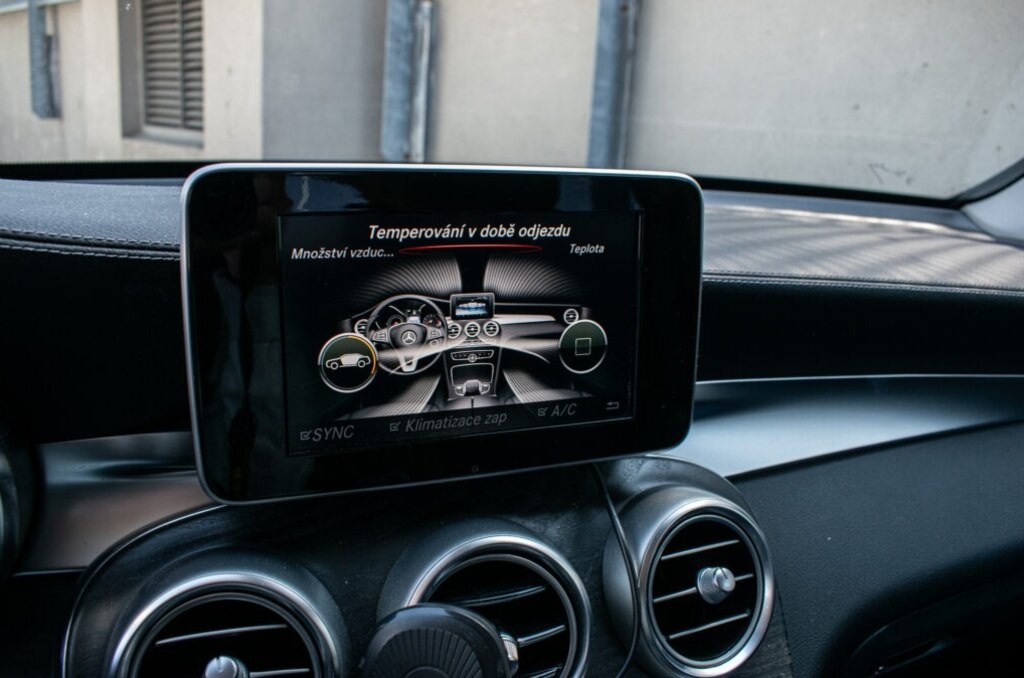 Mercedes-Benz GLC SUV 350 e 4MATIC A/T - 14