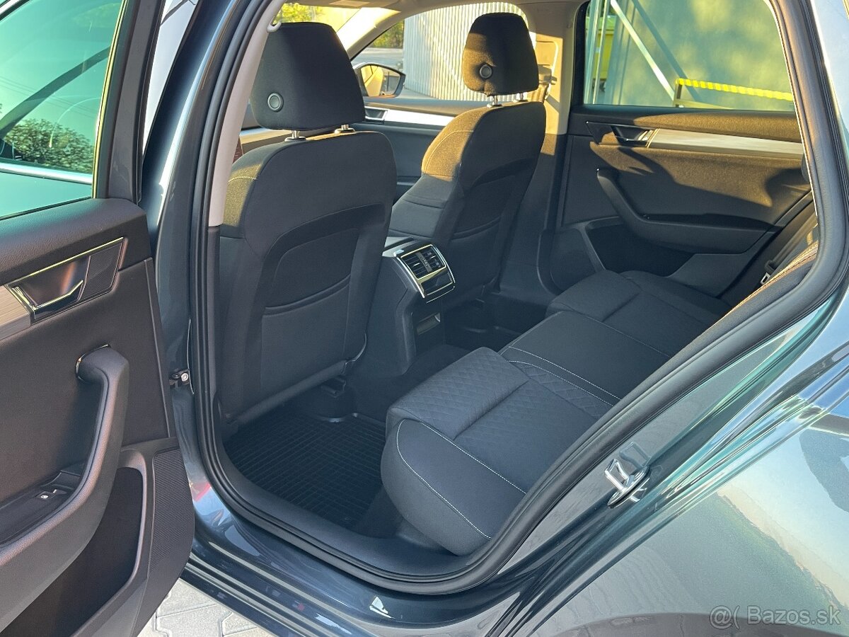 Škoda Superb Combi 3 Facelift 2.0 TDI 110kW DSG°VIRTUAL°DPH° - 14