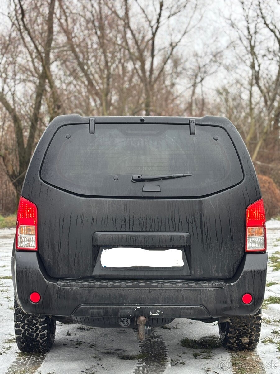 Nissan Pathfinder - 14