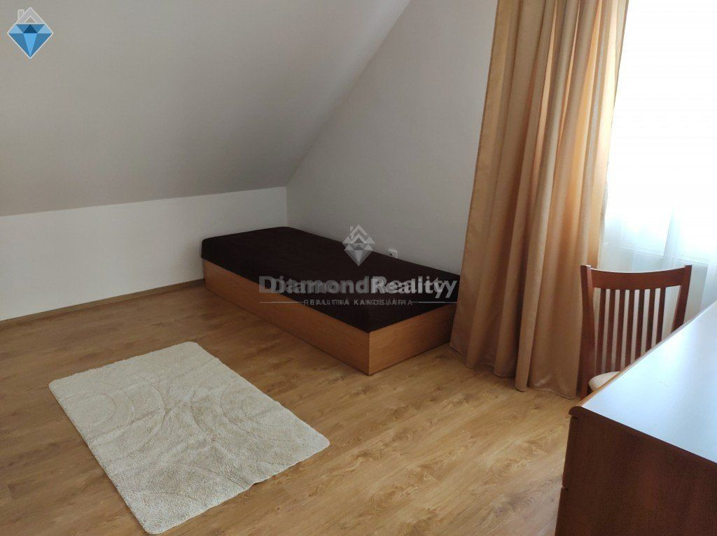 Na prenájom luxusný rodinný dom s nádherným výhľadom Nitra - - 14