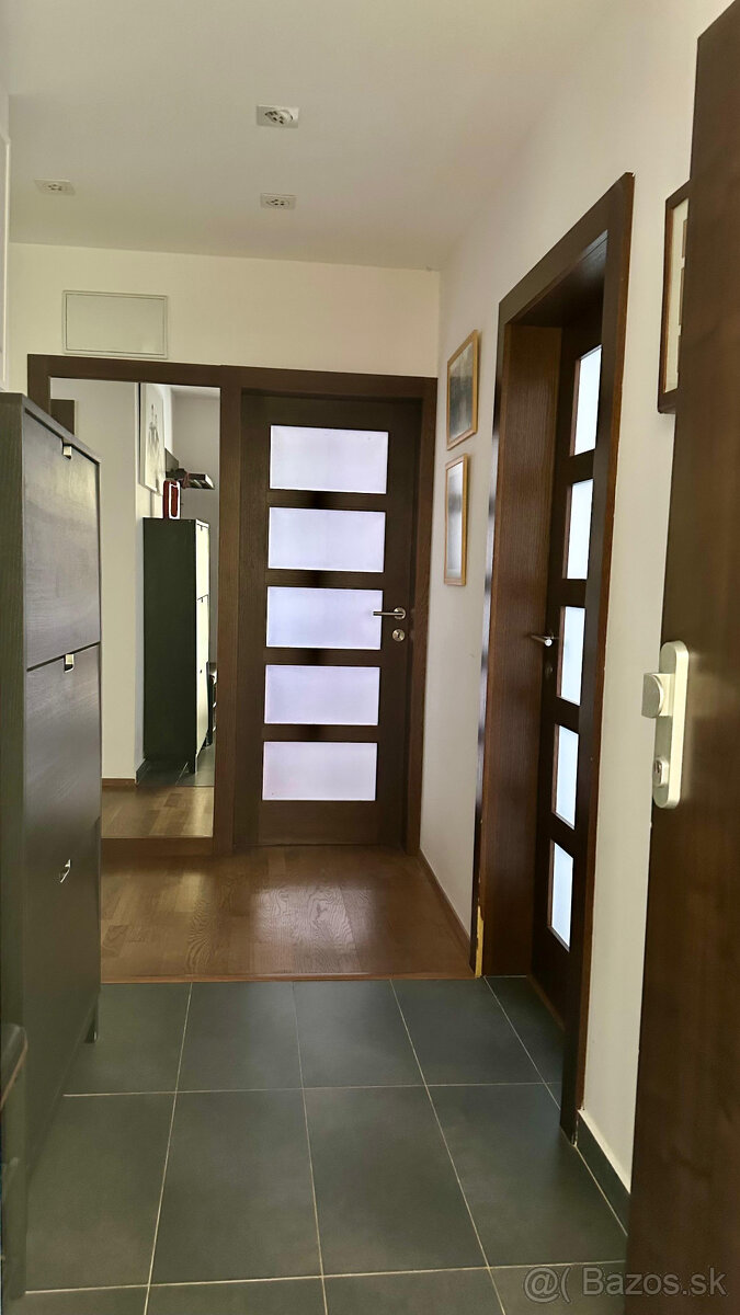 4i zariadený byt s balkónom na predaj, ul. Nováckeho - 14