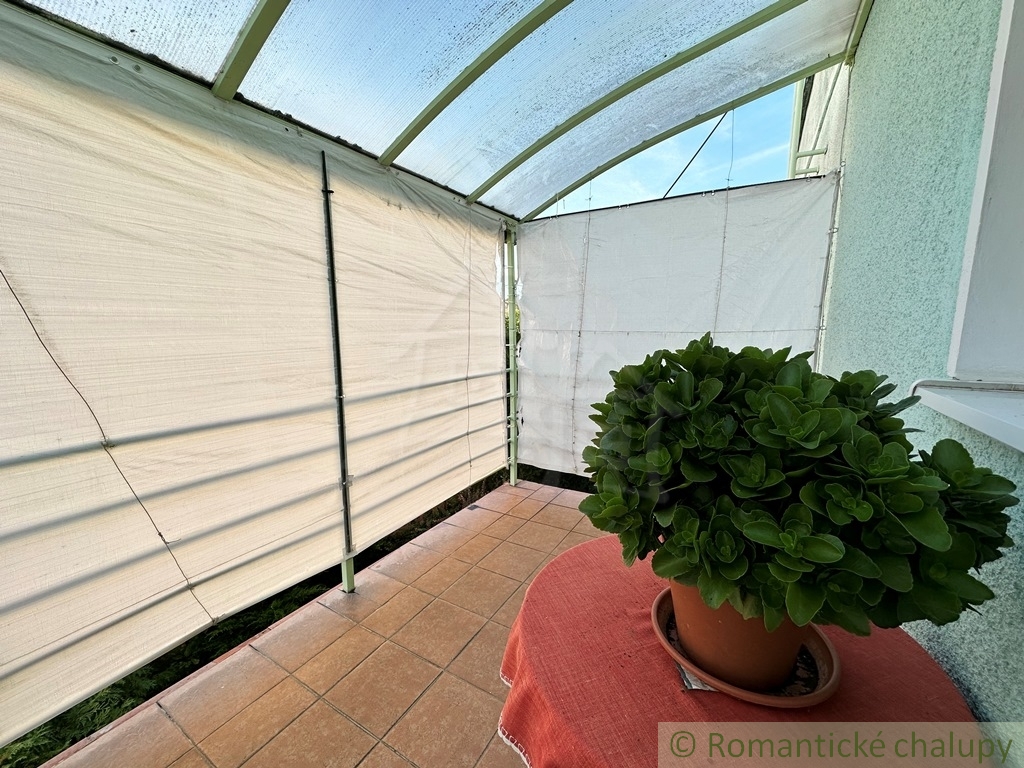 Dvojgeneračný 5 izbový rodinný dom v tichej uličke v Kolár - 14