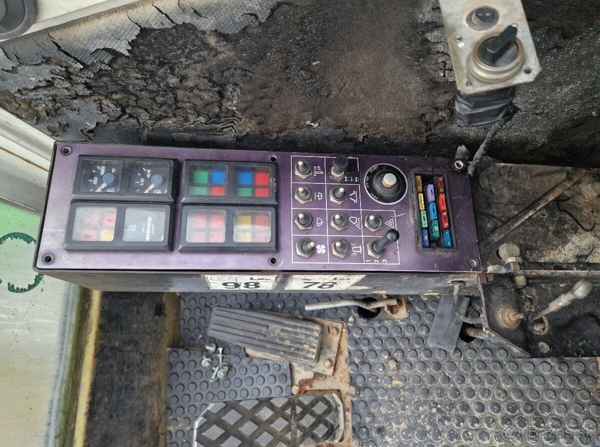 Kolesový bager O&K MH 2.10C 10t - 14