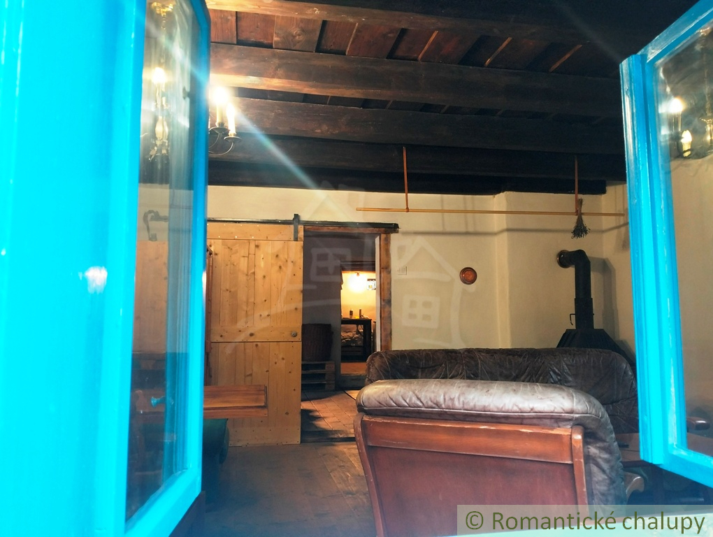 Vidiecka dvojpodlažná chalupa v katastri obce Lubina na pr - 14