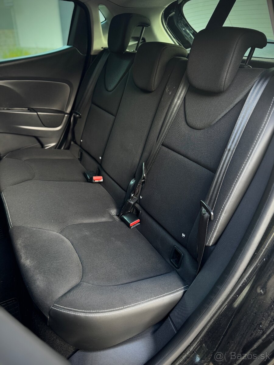 RENAULT CLIO 1.2i - 14