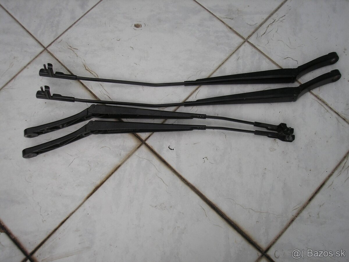 Škoda octavia 2 nádržka ostrekovačov - 14