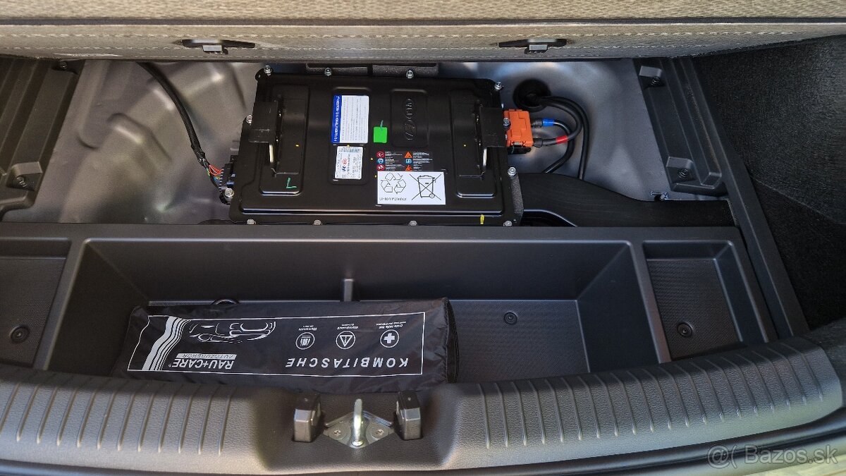 Hyundai i30 1,5 GDi 117kW Edícia 30, 7/2021 - 14