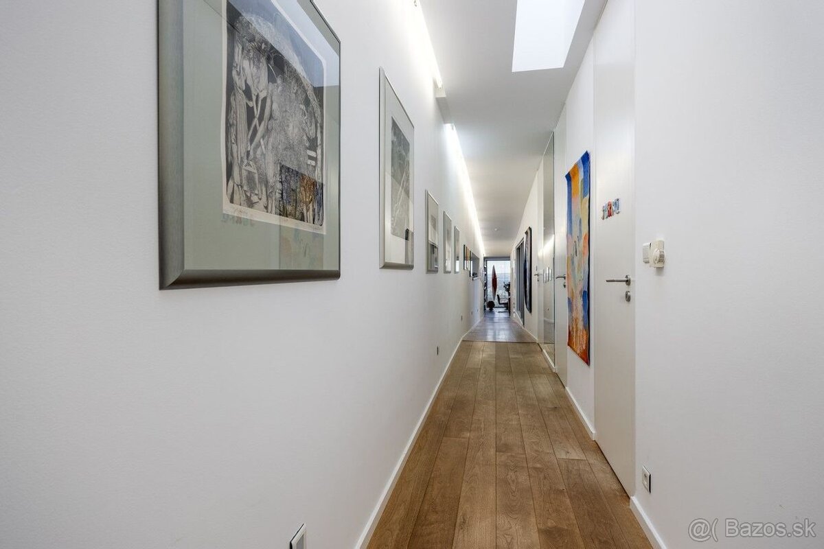 Exkluzívna VILA s panoramatickým výhľadom v Svätom Jure- 5 - 14