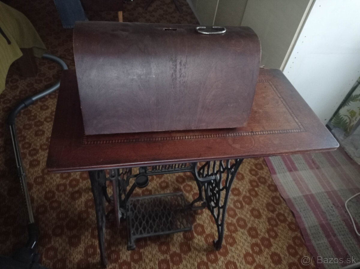 Predám šijaci stroj BOBBIN - 14