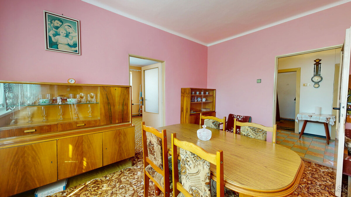 PREDAJ – STARŠÍ TEHLOVÝ RODINNÝ DOM V HRNČIAROVCIACH NAD PAR - 14