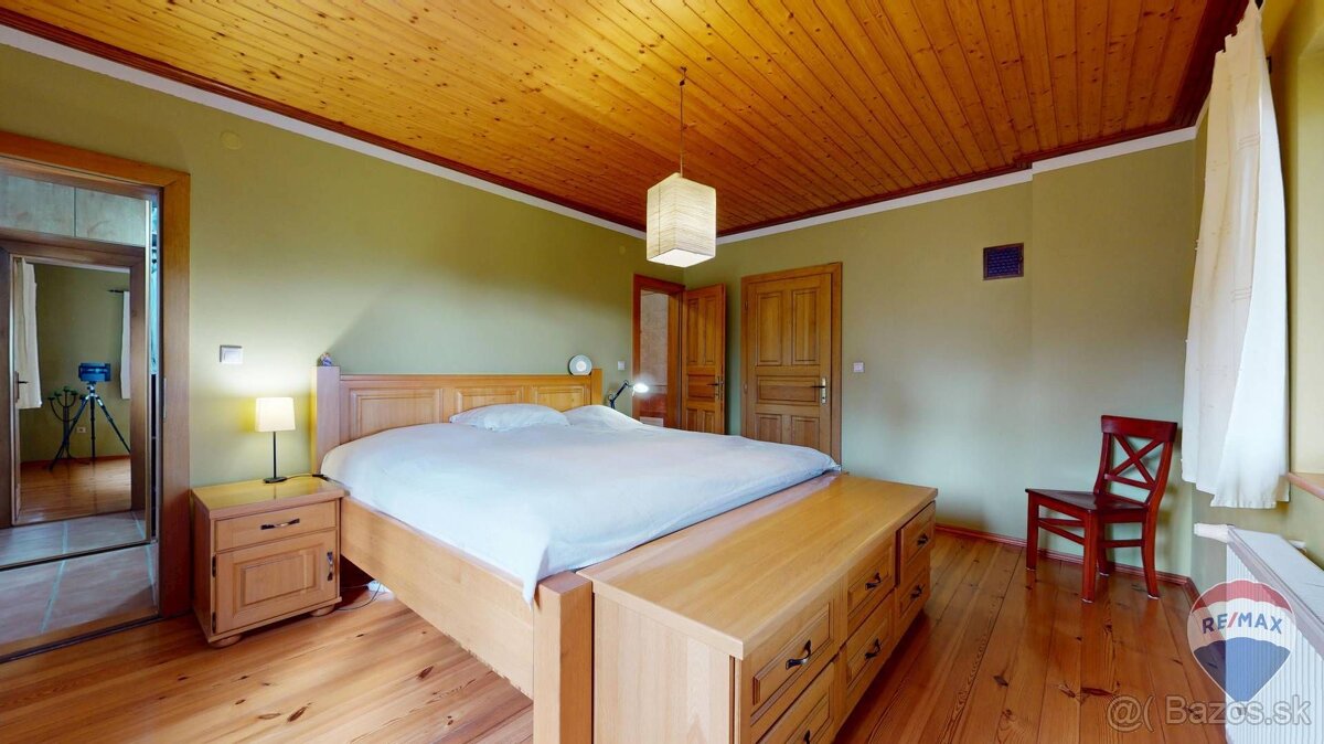 Na predaj charizmatický RD, ktorý ponúka pokojné bývanie v l - 14