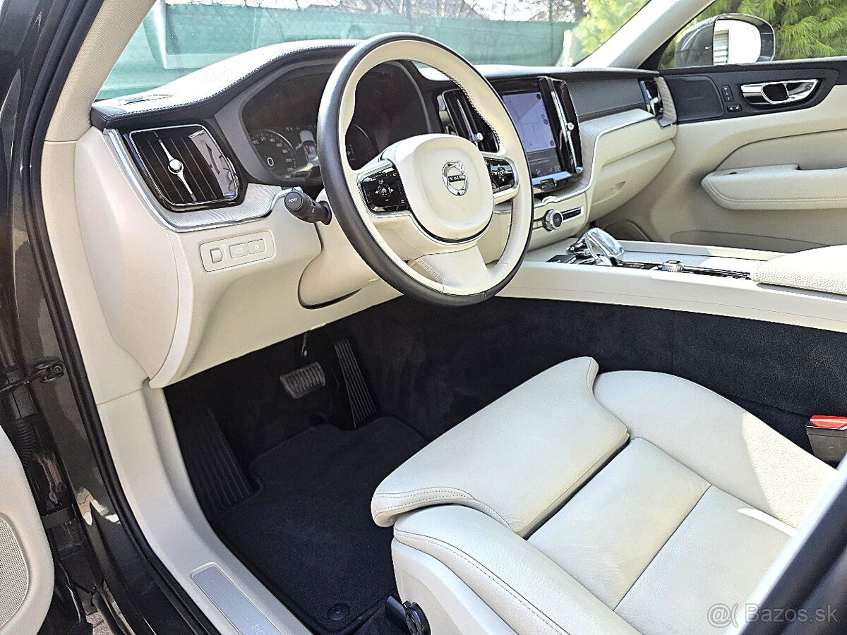 Volvo XC60 T8 Twin Engine Inscription eAWD A/T - 14