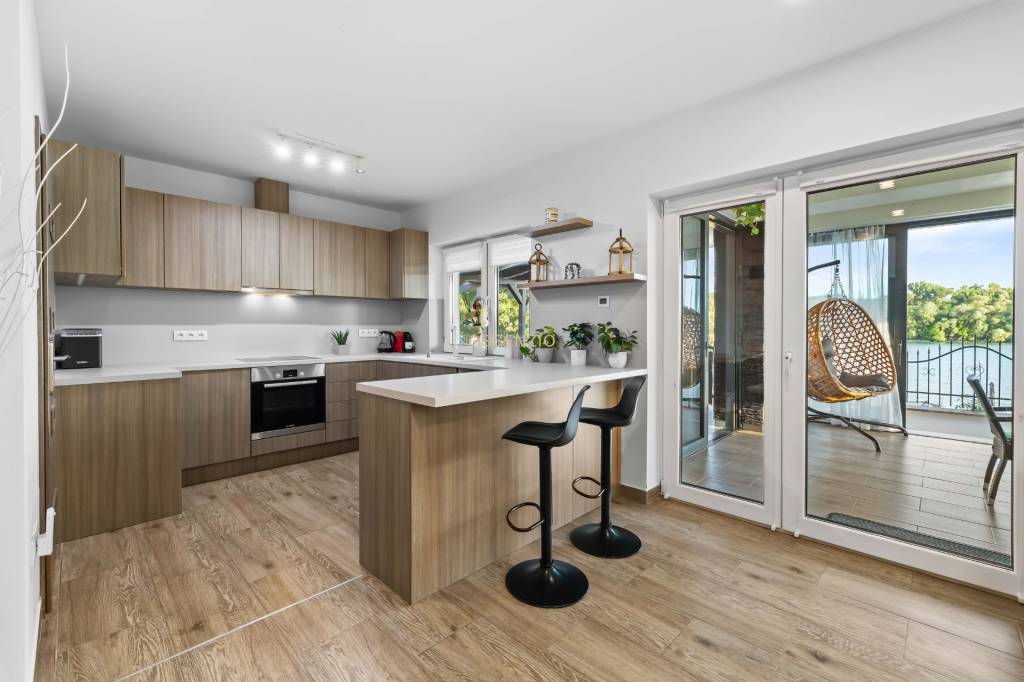 ASSENZIO - EXKLUZÍVNE - 4izbová oáza pokoja pri jazere len k - 14