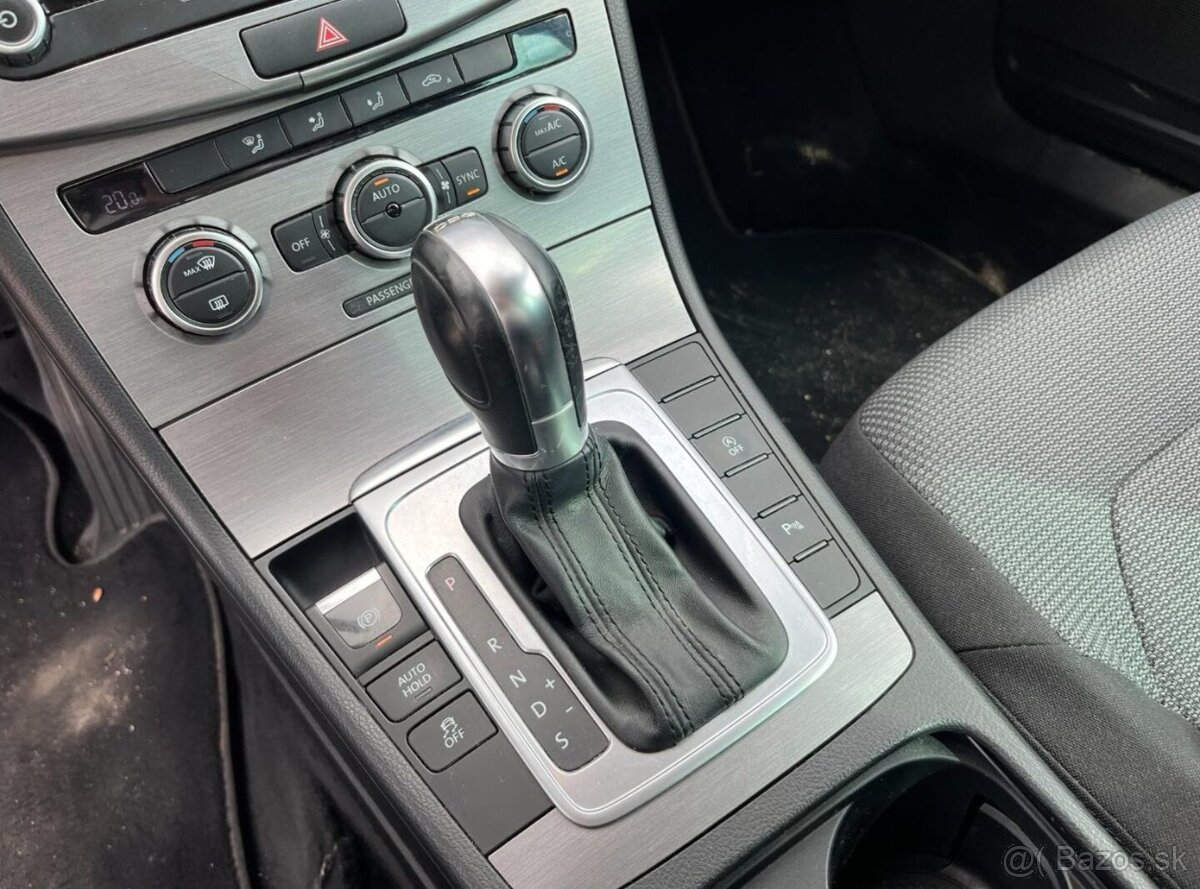 Volkswagen Passat B7 1.6TDi - 14