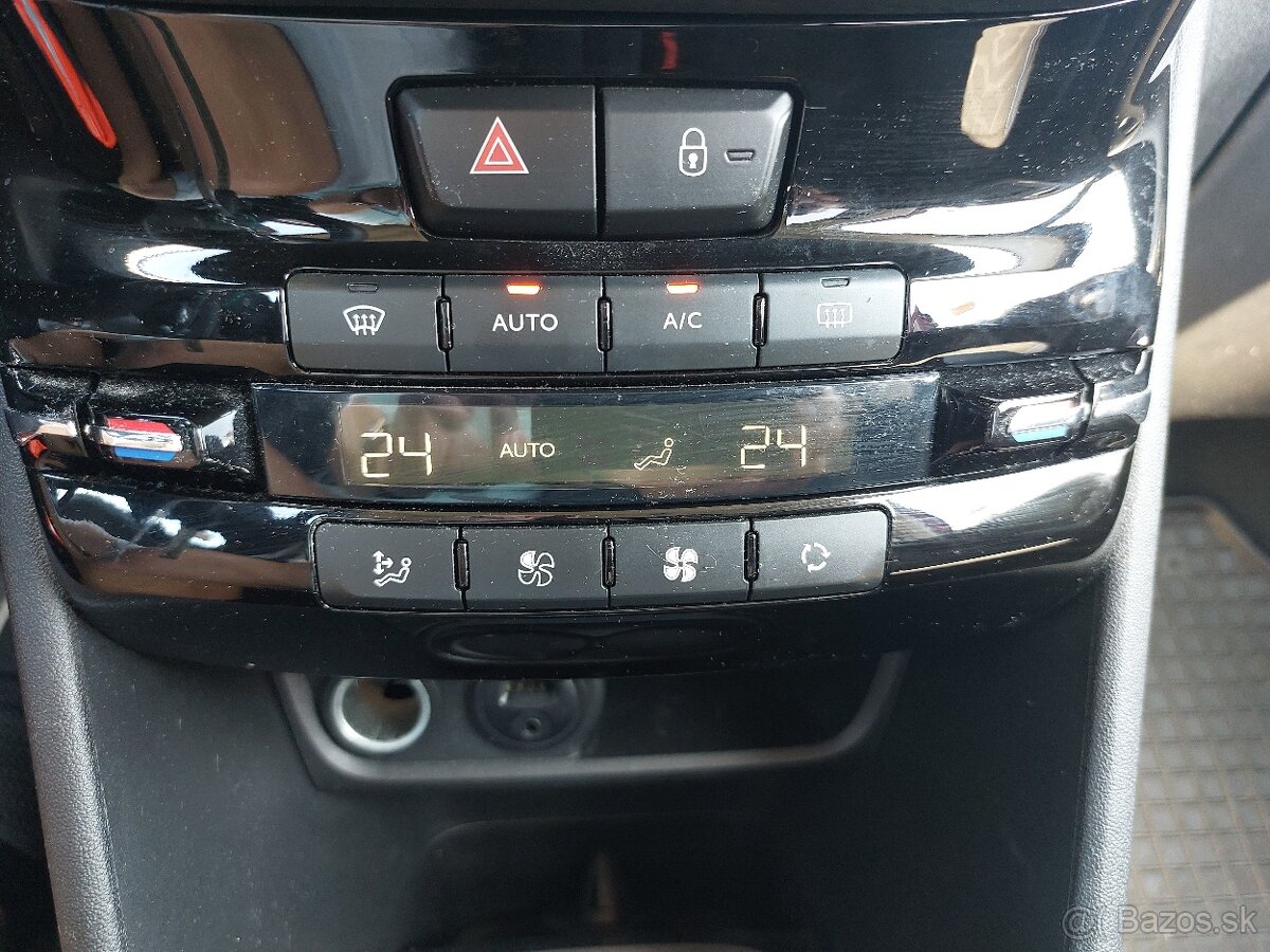 Peugeot 2008 1.2 PureTech 110 S S Style A/T - 14