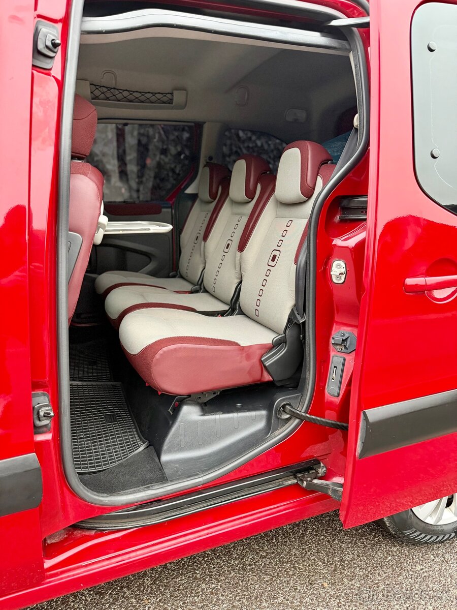 CITROEN BERLINGO MULTISPACE 7-MIESTNE / 1,6 HDI PRVÝ MAJITEĽ - 14