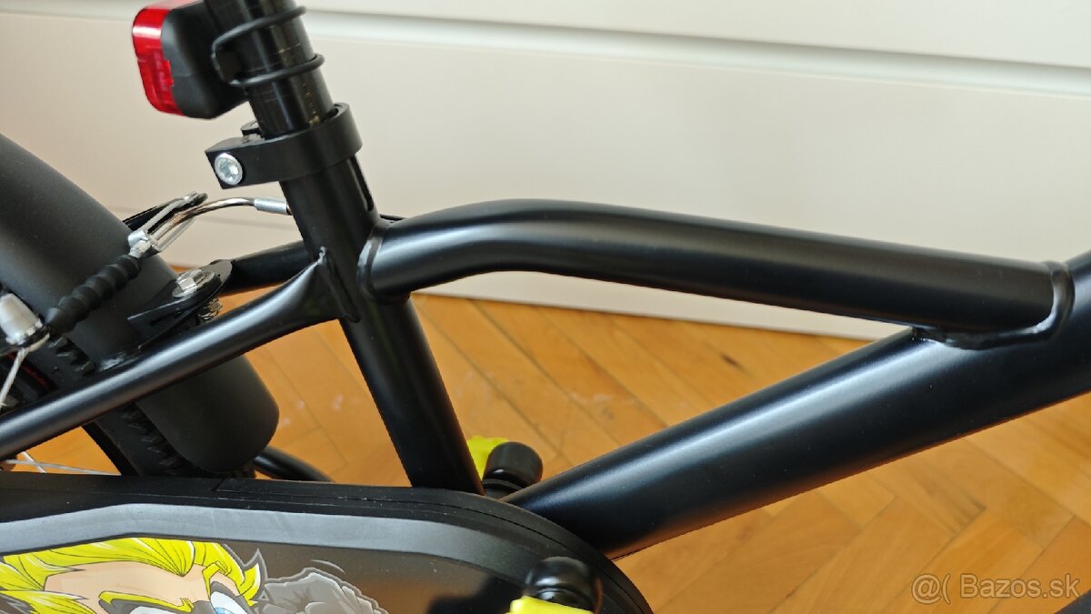 16" bicykel B-TWIN dark hero 500 - 14