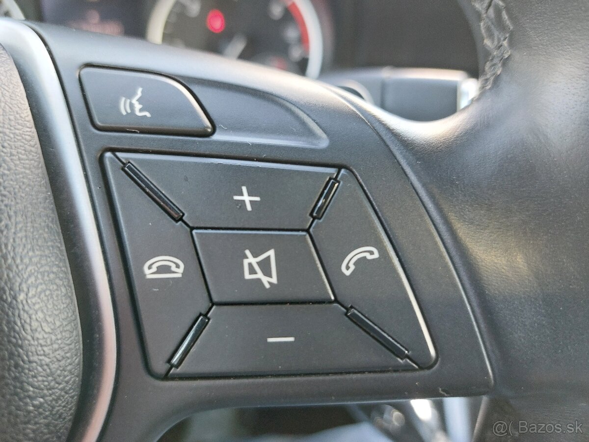 Mercedes-Benz A trieda 180 CDI BlueEFFICIENCY A/T - 14