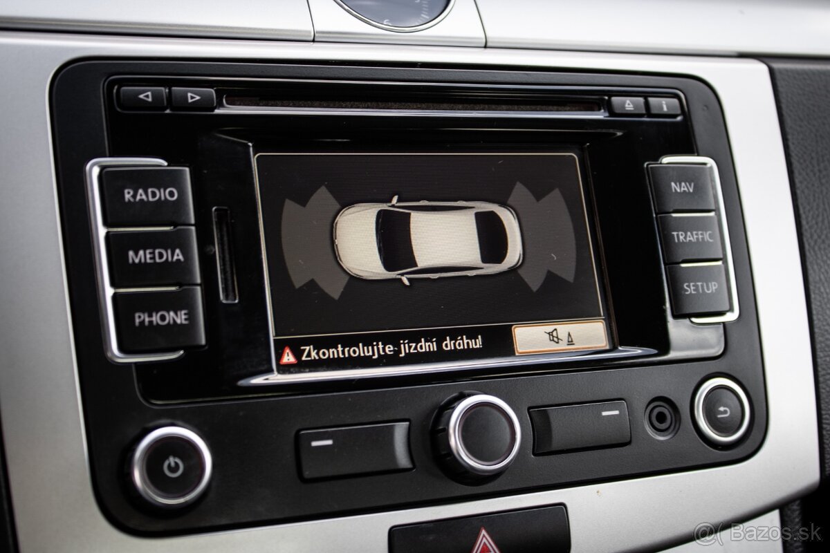 Volkswagen Passat CC 2.0 TDI BlueMotion - 14