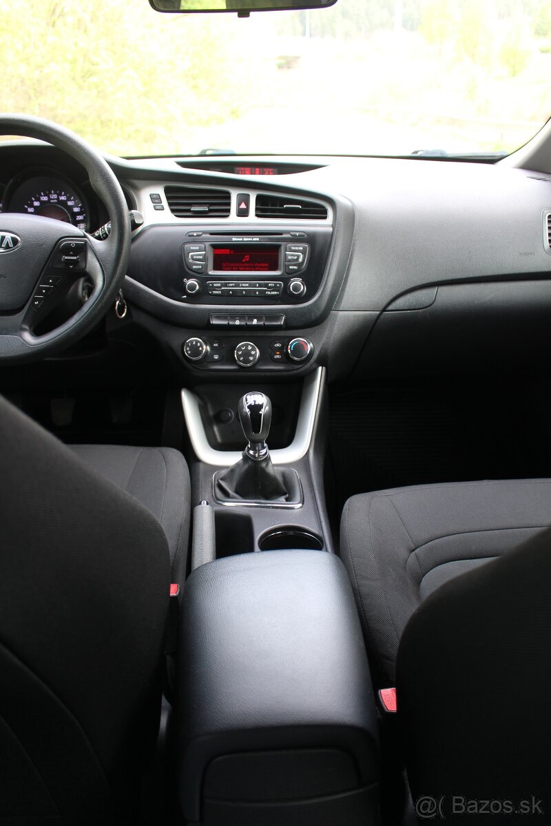 KIA.....CEED...66KW...CRDI...MANUAL 6st...2013....179TIS..KM - 14
