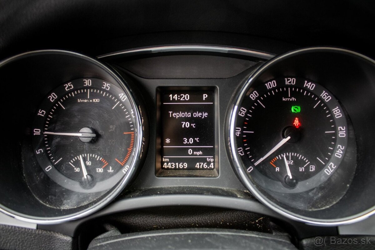 Škoda Superb Combi 2.0 TDI 4x4 DSG - 14