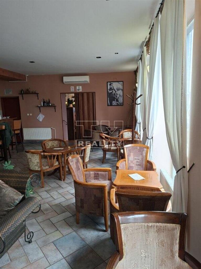 POLYFUNKČNÁ BUDOVA V CENTRE TRENČÍNA - 14