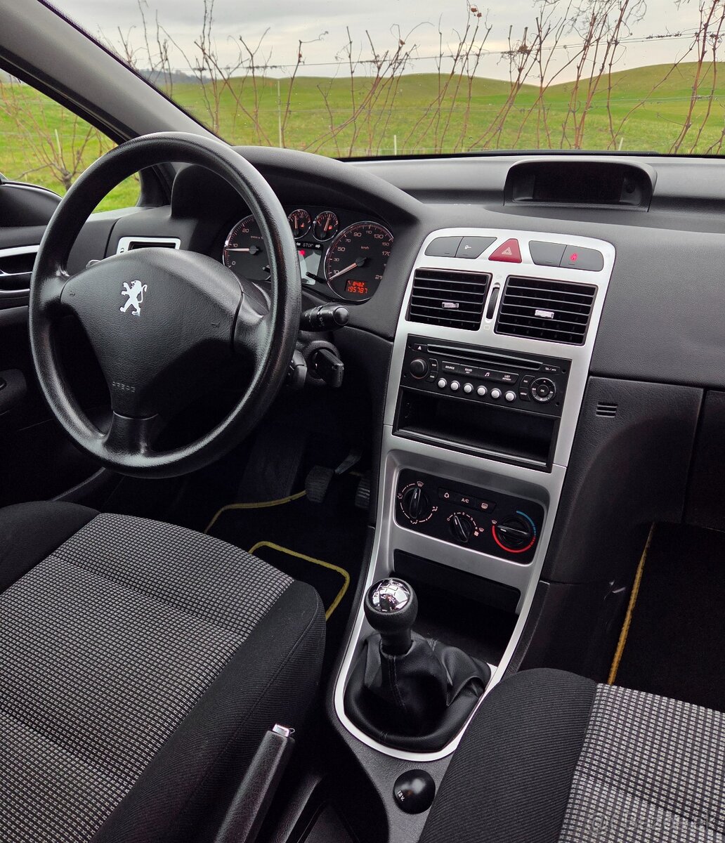 Peugeot 307 1.6 HDi 80KW/110 koní R.V.04/2007 - 14