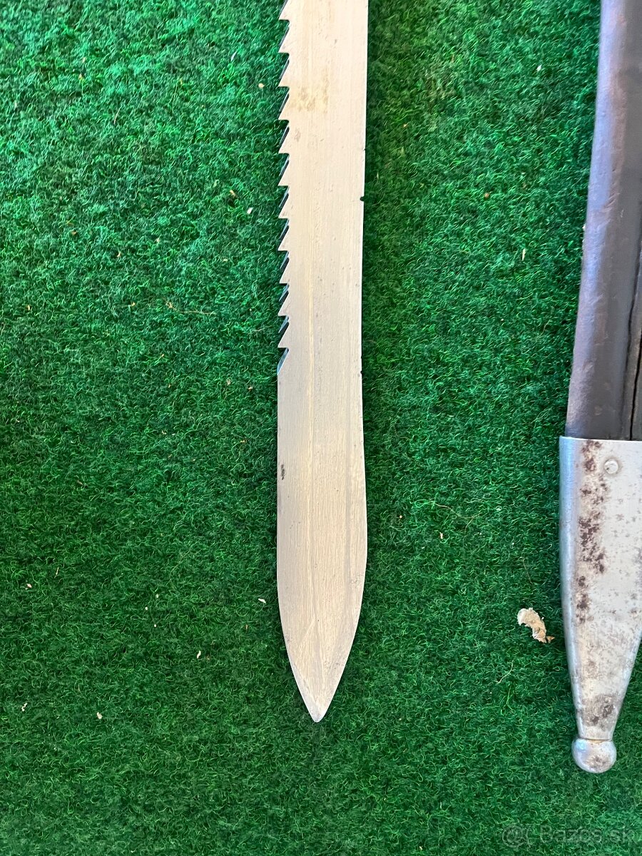 Švajčiarsky Bodak s pilou - 14