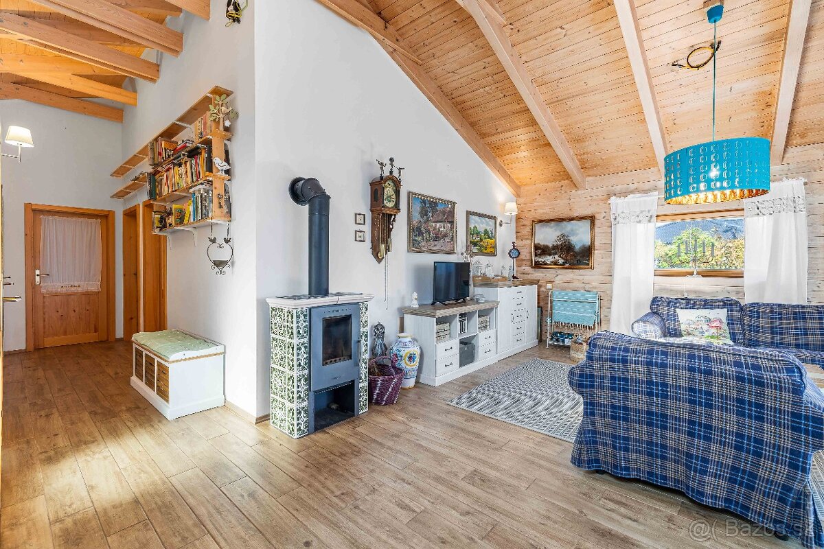 ÚTULNÝ RD S VEĽKOU ZÁHRADOU A MODERNÝMI TECHNOLÓGIAMI, ČASTÁ - 14