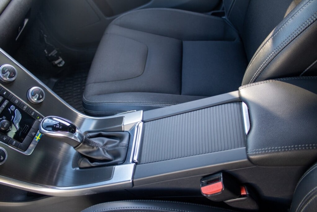 VOLVO XC60 (2015) - 14