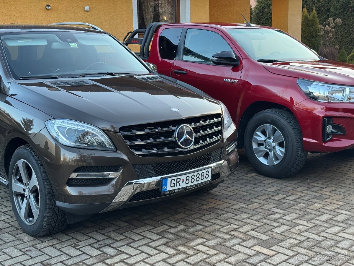 Mercedes-Benz ML350 - 14