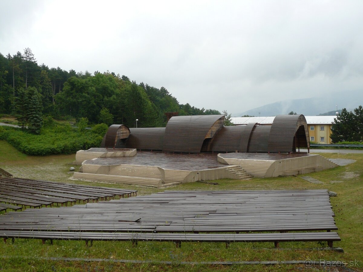 Predám pozemky v krásnom malebnom prostredí - cena 1,97€ - 14