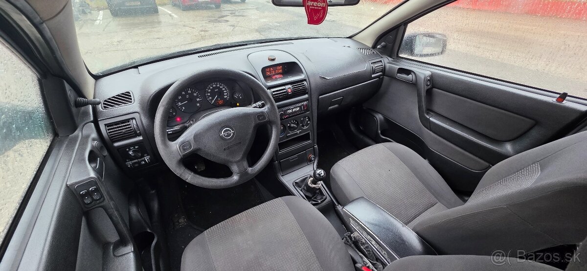 Opel Astra 1,4i - 14