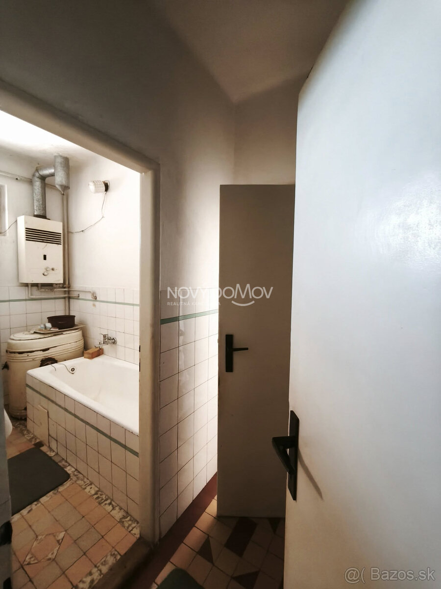 PREDAJ – starší rodinný dom na veľkom pozemku 758 m², Váhovc - 14