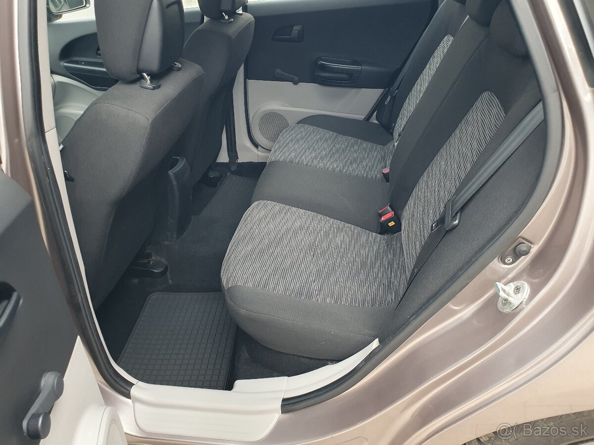 Kia Ceed 1.4 CVVT benzin 77kw - 14