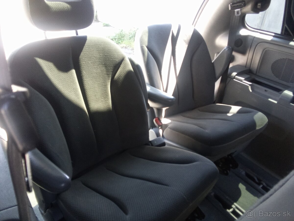 Predám Chrysler Voyager - 14