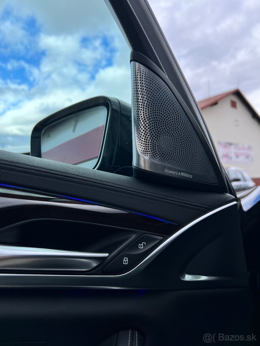2018 BMW M550i Xdrive G30 - 14