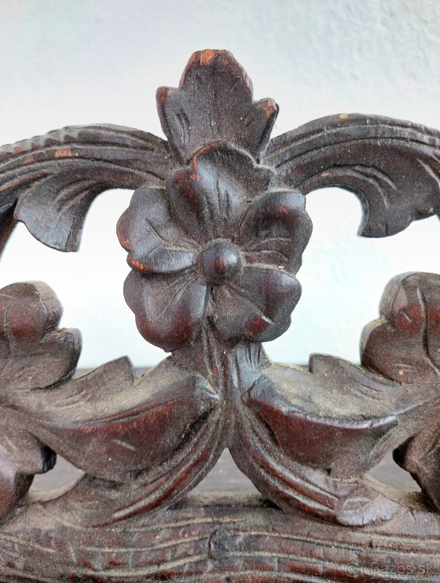 STAROŽITNÁ RUČNÁ DREVOREZBA / ÚLOŽNÁ SKRINKA / 19 x 36 x 67 - 14