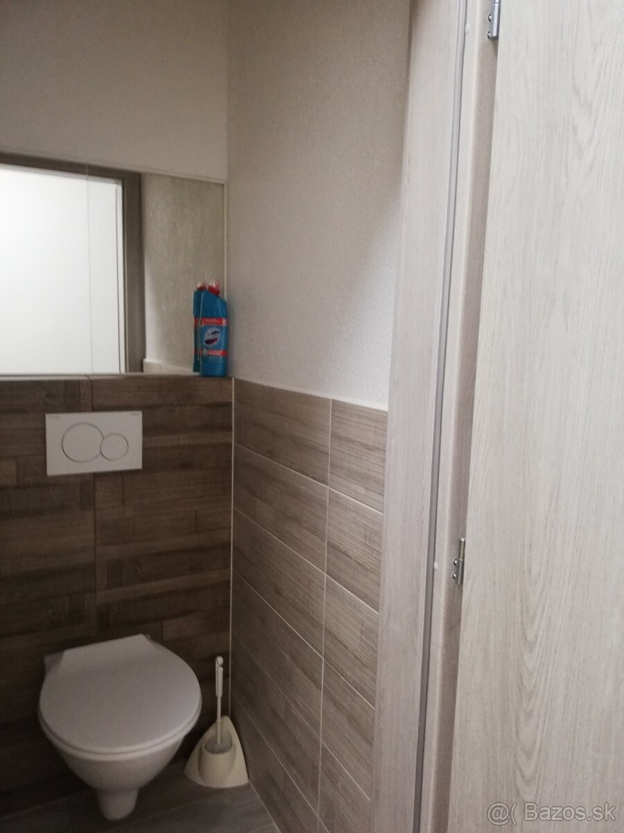 1 izbový byt v priamom centre Zvolena - 14