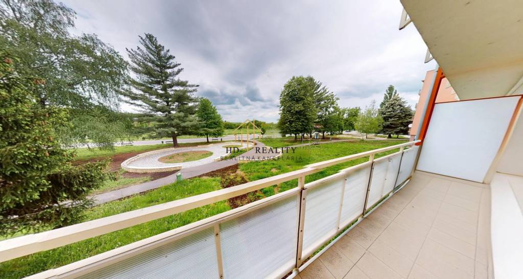 Na predaj 3-izbový byt v Dudinciach - 14