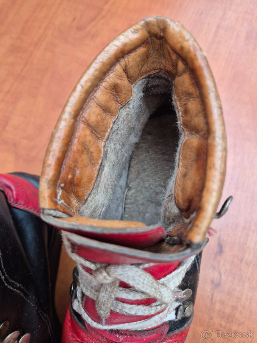 Retro staré lyžiarky - 14