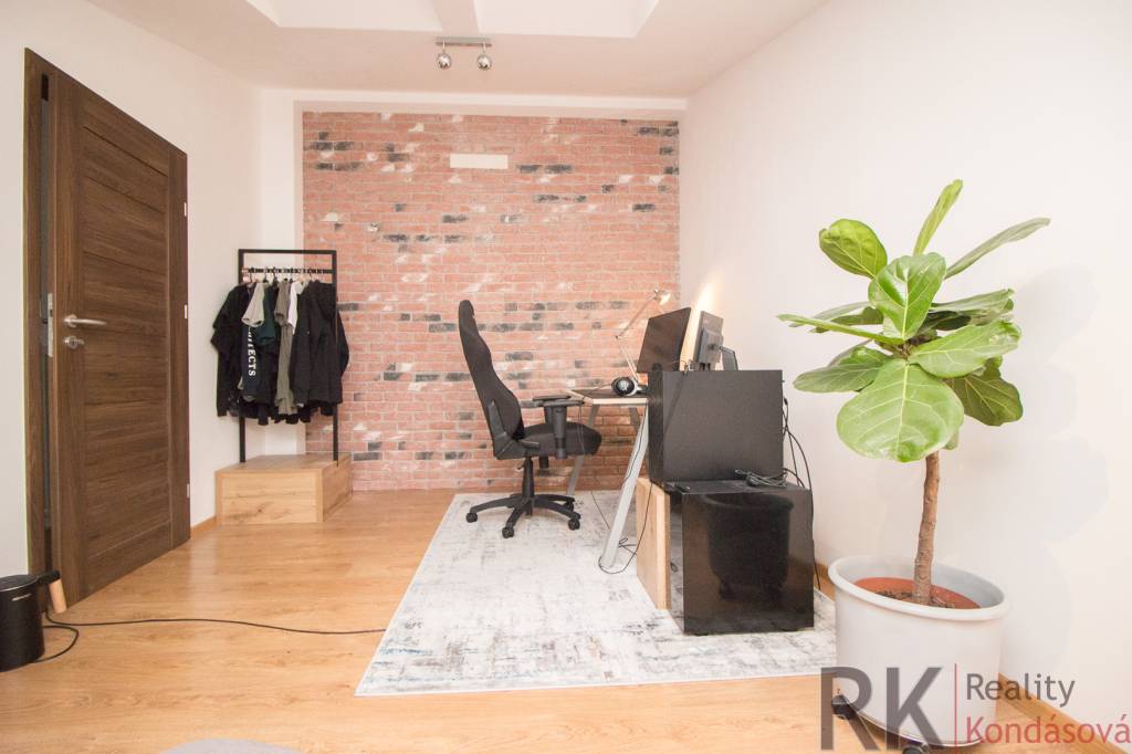 Tehlový byt v centre Košíc, s balkónom a výťahom - 14