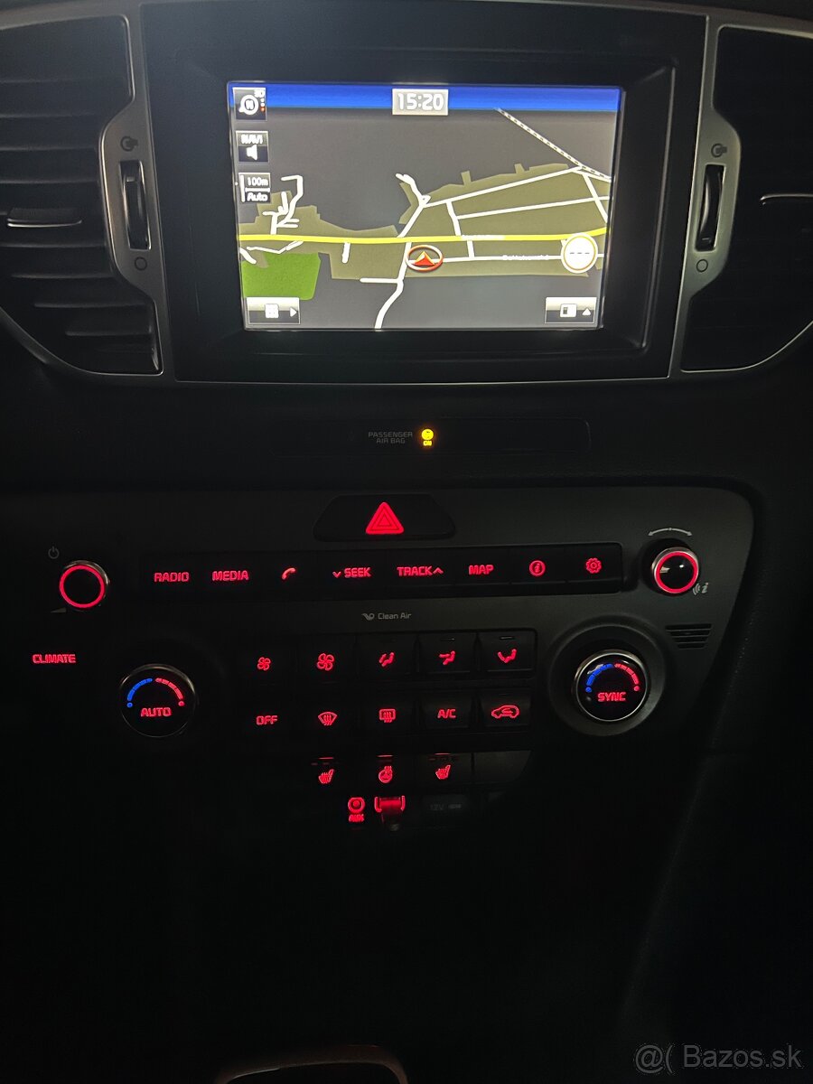 KIA Sportage 2.0 - 14