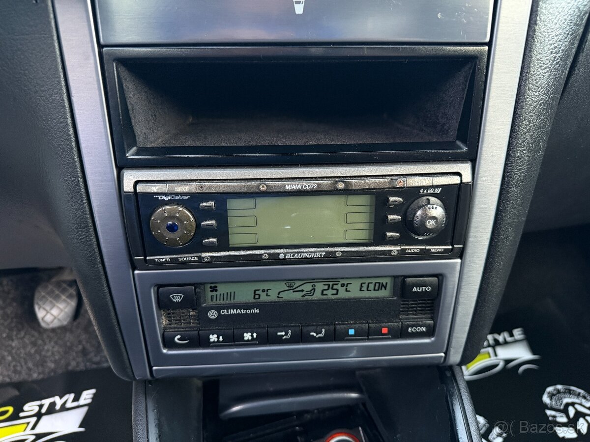 Volkswagen Golf 1.4 Pacifik - 14