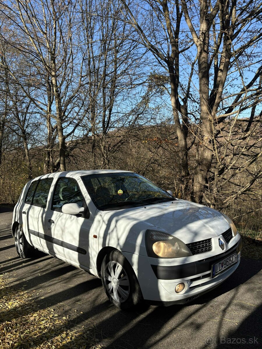 Renault Clio 1.4 16v - 14