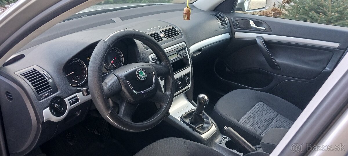 Predám Škoda Octavia II 1.6 TDI 77kW - 14