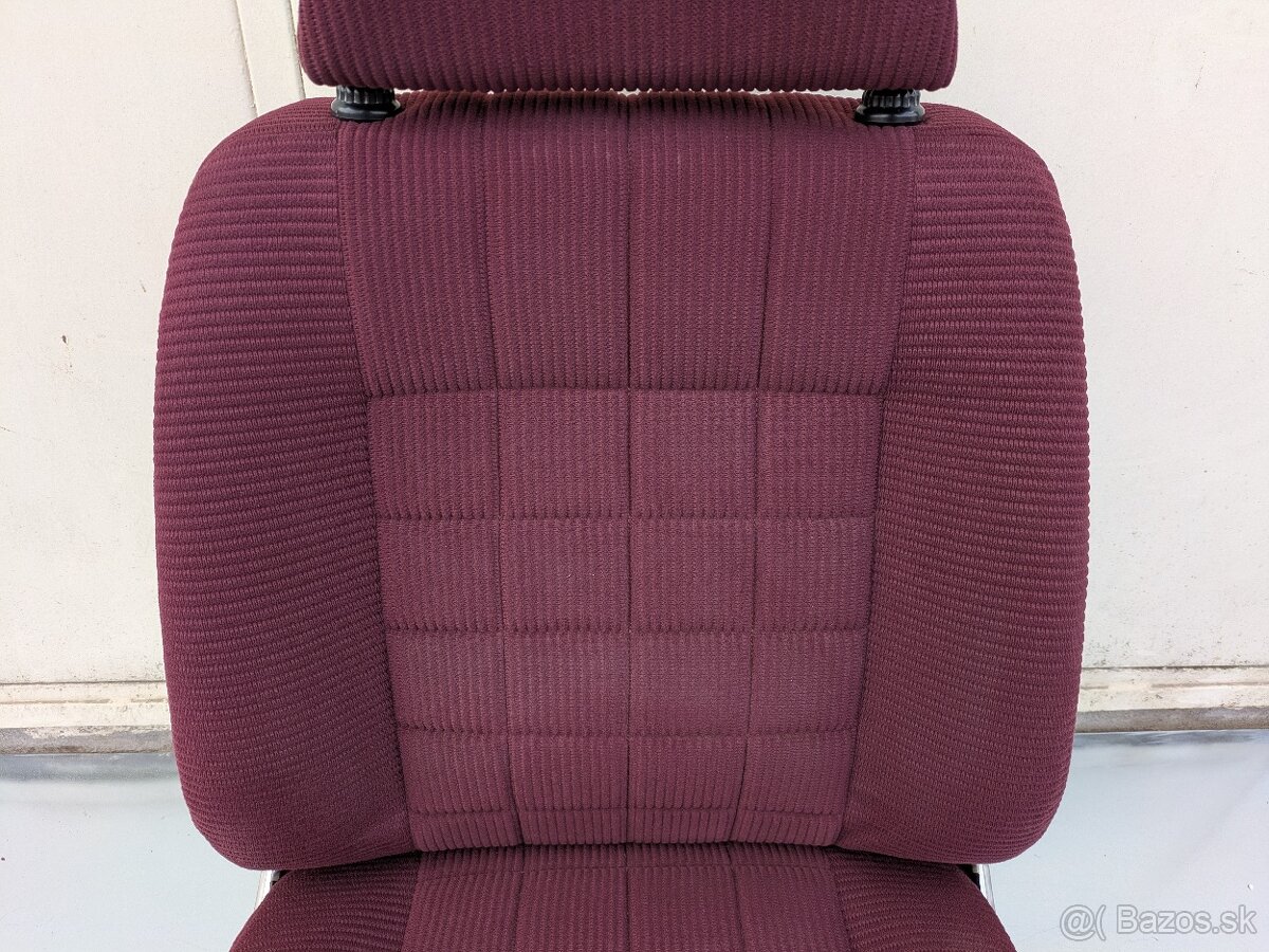 Predné sedačky Tatra 613 - 14